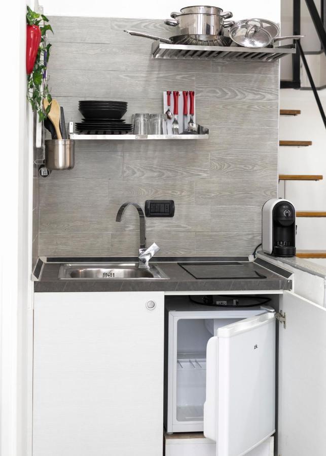 Fian Apartment Наполи Екстериор снимка